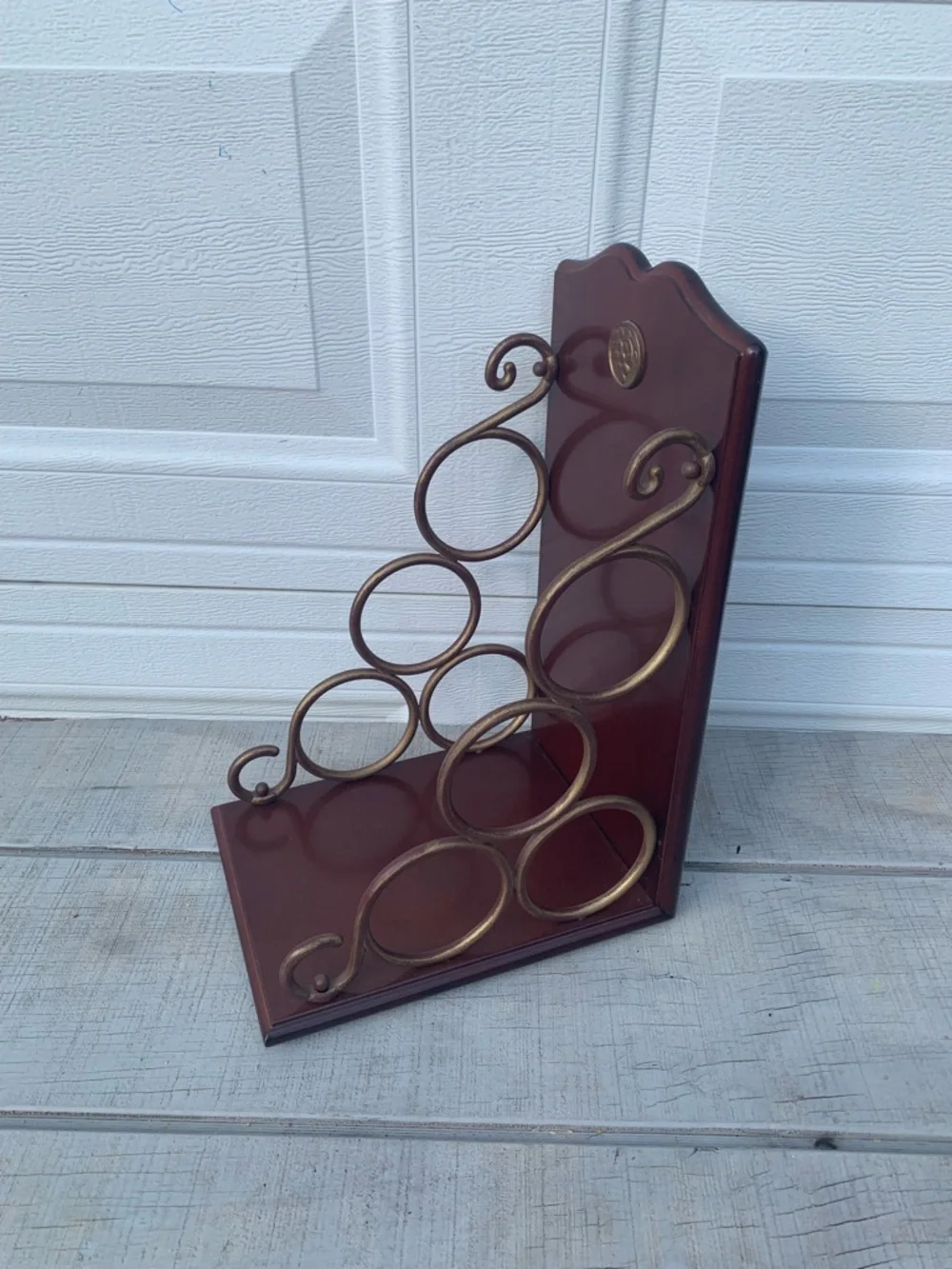 Vintage The Bombay Company Brass Scroll 4 Bottle Wine Rack Tabletop Holder Decor